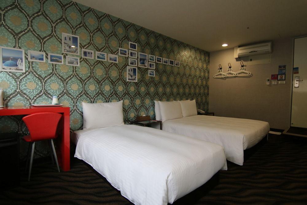 Hotel 6 - Wannien Taipei Eksteriør bilde